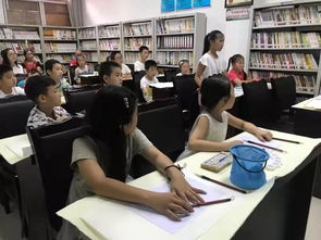 高縣老有所為志愿服務大隊走進社區 翰墨傳情，文化經紀人服務點亮傳統國畫之美